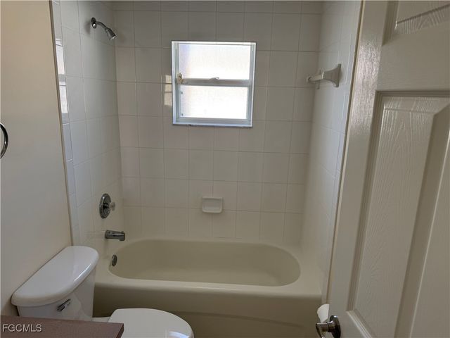 4417 SW 6th PL, Cape Coral, FL 33914