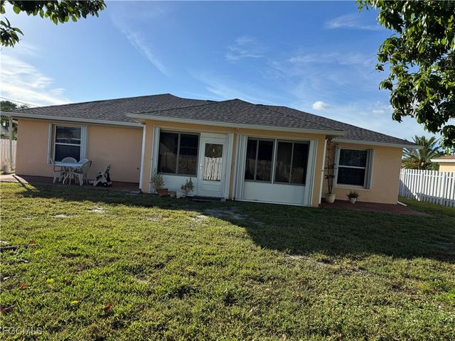 4417 SW 6th PL, Cape Coral, FL 33914