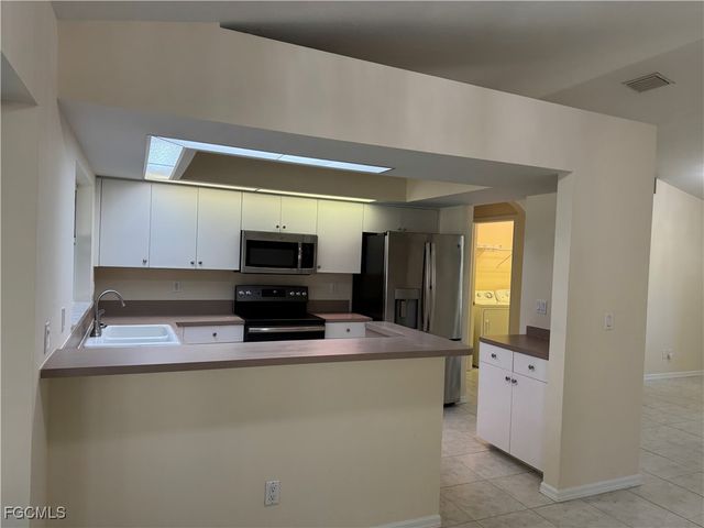 4417 SW 6th PL, Cape Coral, FL 33914