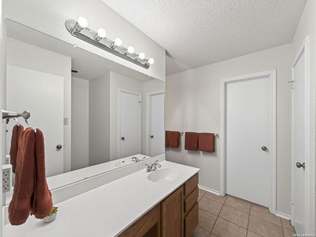 2566 Ashley Oak, Schertz, TX 78154