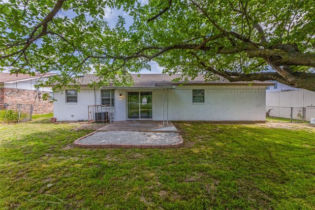 3921 Ambassador Way, Balch Springs, TX 75180