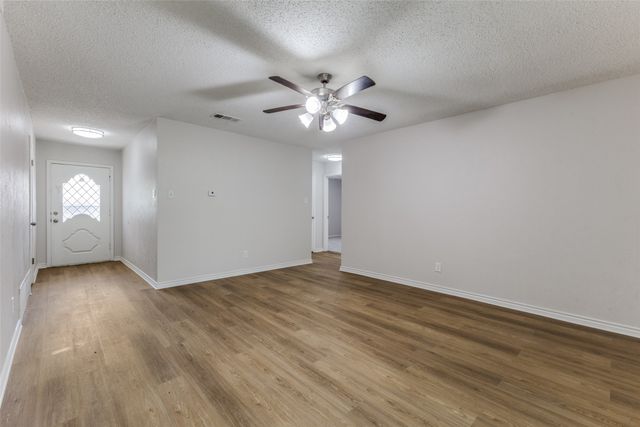 3921 Ambassador Way, Balch Springs, TX 75180