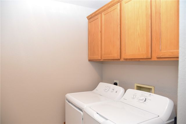 3815 Oldenburg, College Station, TX 77845