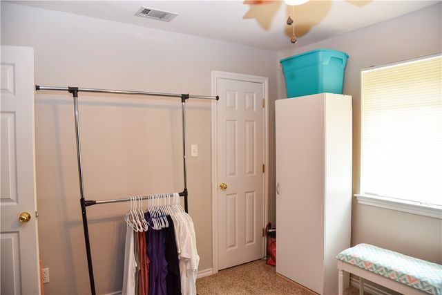 3815 Oldenburg, College Station, TX 77845