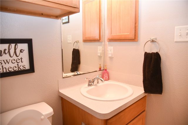 3815 Oldenburg, College Station, TX 77845