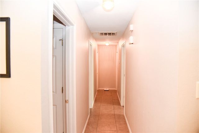 3815 Oldenburg, College Station, TX 77845