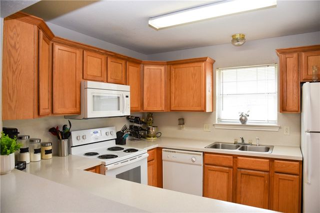 3815 Oldenburg, College Station, TX 77845