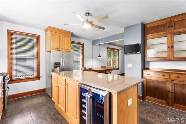 605 S Douglas Avenue, Belleville, IL 62220