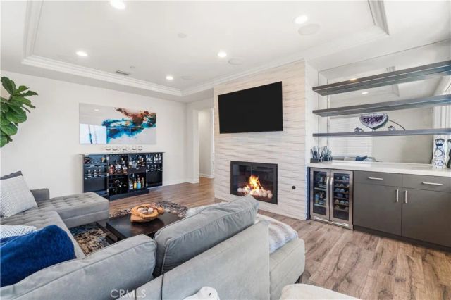 709 N. Lucia Ave B, Redondo Beach, CA 90277