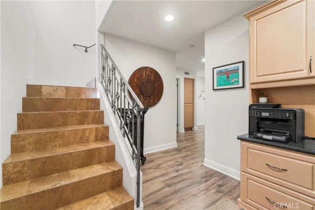 709 N. Lucia Ave B, Redondo Beach, CA 90277