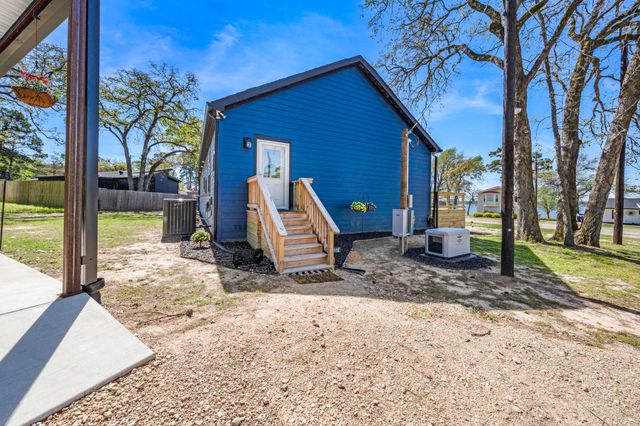 23374 Wateridge Loop, Flint, TX 75762