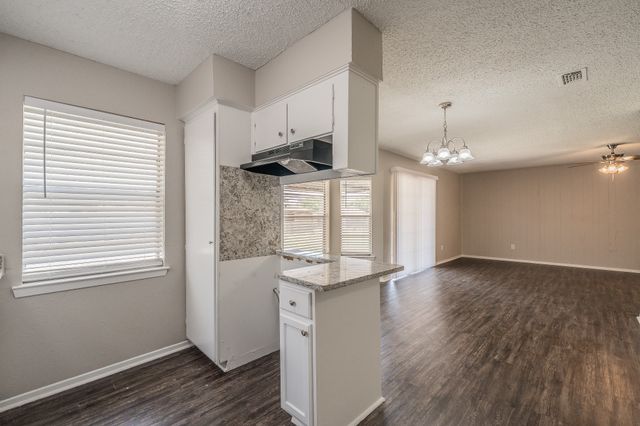 717 Blue Ridge Trail, Saginaw, TX 76179