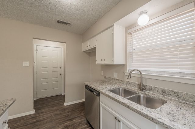 717 Blue Ridge Trail, Saginaw, TX 76179