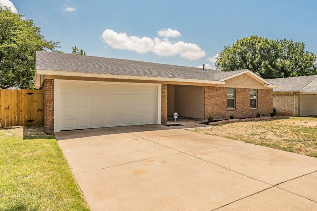 717 Blue Ridge Trail, Saginaw, TX 76179