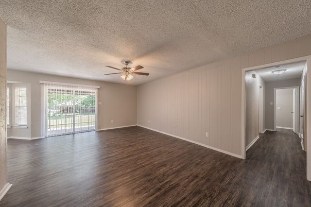 717 Blue Ridge Trail, Saginaw, TX 76179