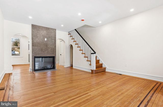 6812 SPRAGUE ST, Philadelphia, PA 19119