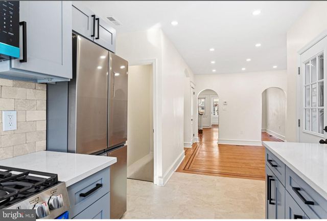 6812 SPRAGUE ST, Philadelphia, PA 19119