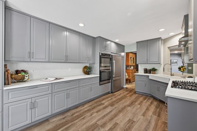 1143 Mckusick Road Lane N, Stillwater, MN 55082