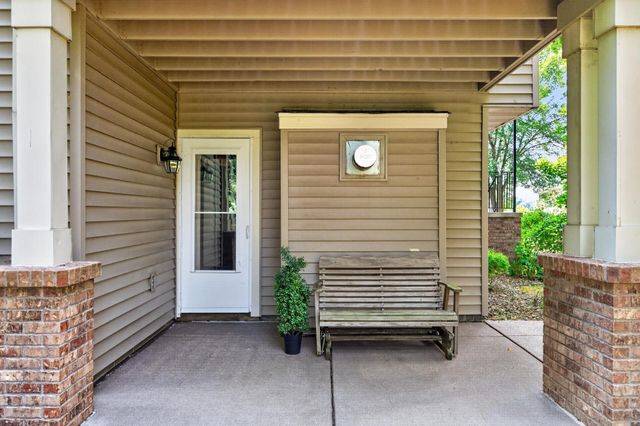 1143 Mckusick Road Lane N, Stillwater, MN 55082