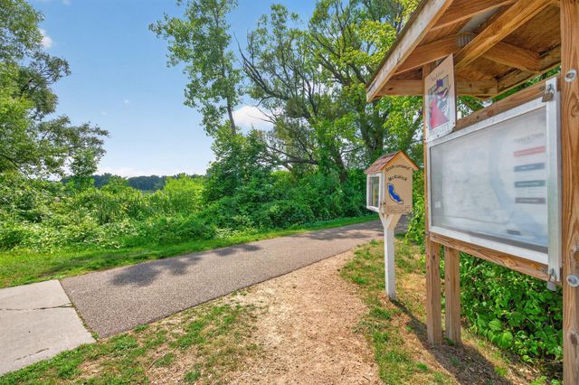 1143 Mckusick Road Lane N, Stillwater, MN 55082