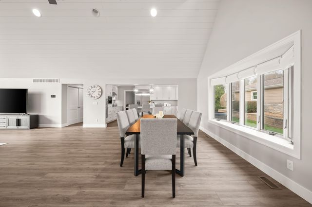 5363 Paw Paw Lake Road, Coloma, MI 49038