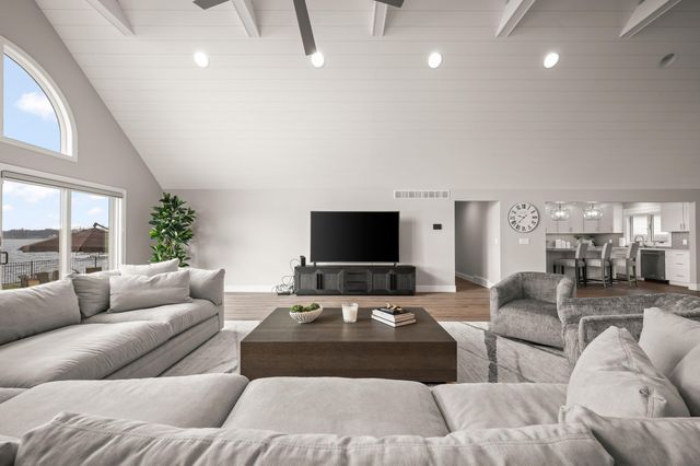 5363 Paw Paw Lake Road, Coloma, MI 49038