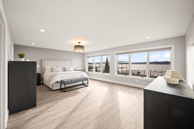 5363 Paw Paw Lake Road, Coloma, MI 49038