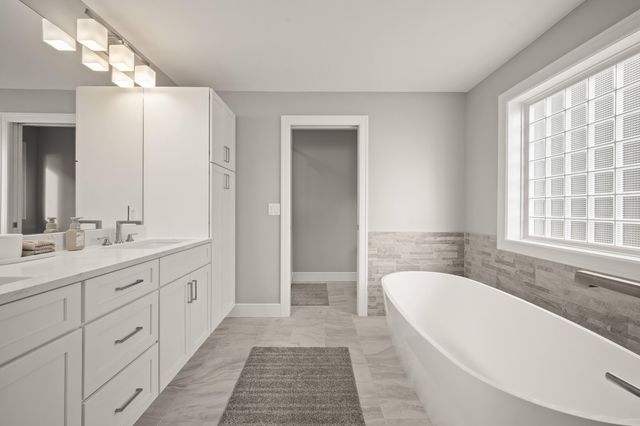 5363 Paw Paw Lake Road, Coloma, MI 49038