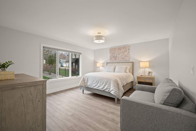 5363 Paw Paw Lake Road, Coloma, MI 49038