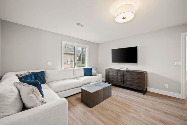 5363 Paw Paw Lake Road, Coloma, MI 49038