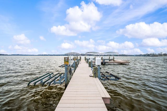 5363 Paw Paw Lake Road, Coloma, MI 49038