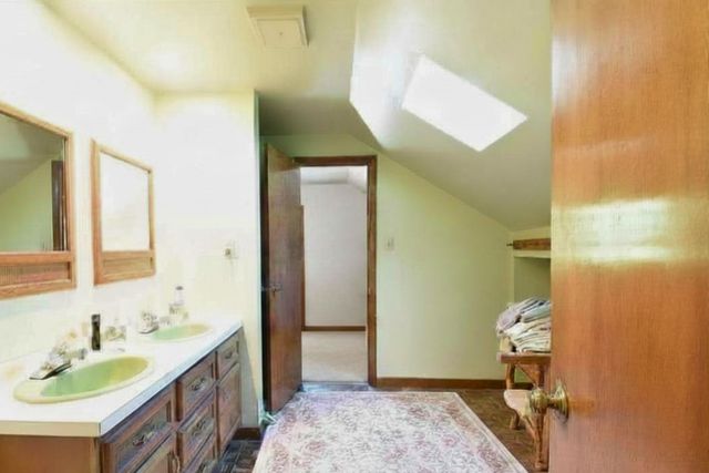 8502 Parkview Avenue, Brookfield, IL 60513
