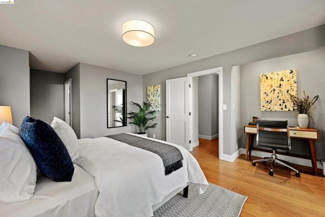 6611 Ascot Dr, Oakland, CA 94611