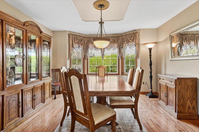 132 Ashcroft Drive, Bolingbrook, IL 60490