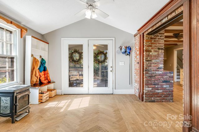 203 Davis Mountain Road, Laurel Park, NC 28739