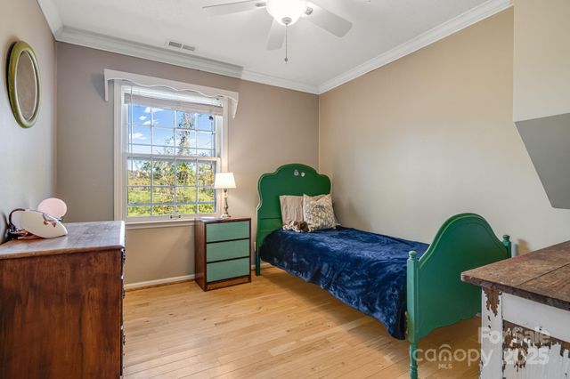 203 Davis Mountain Road, Laurel Park, NC 28739