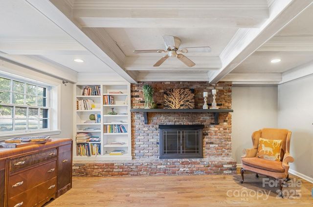 203 Davis Mountain Road, Laurel Park, NC 28739