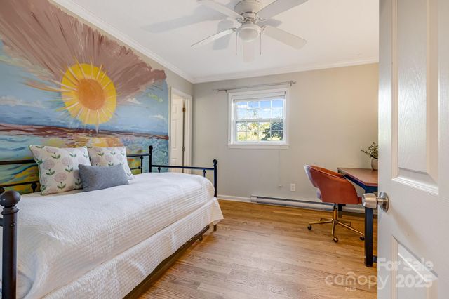 203 Davis Mountain Road, Laurel Park, NC 28739