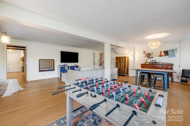 203 Davis Mountain Road, Laurel Park, NC 28739