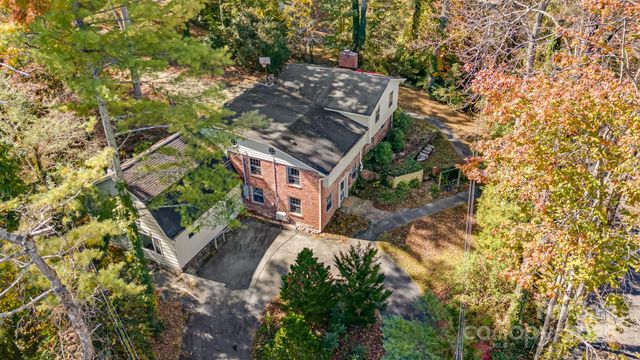 203 Davis Mountain Road, Laurel Park, NC 28739
