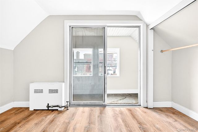 240 S 10th Avenue, Mount Vernon, NY 10550