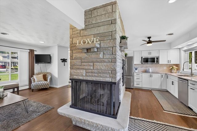 12937 Bayview Drive, Vicksburg, MI 49097
