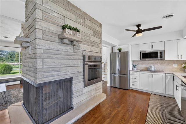 12937 Bayview Drive, Vicksburg, MI 49097