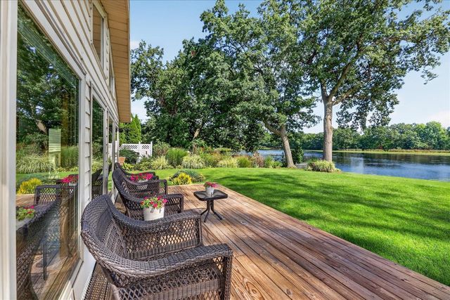 12937 Bayview Drive, Vicksburg, MI 49097