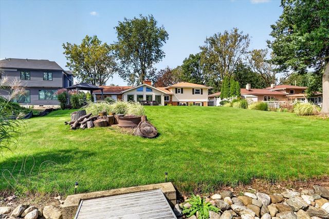 12937 Bayview Drive, Vicksburg, MI 49097