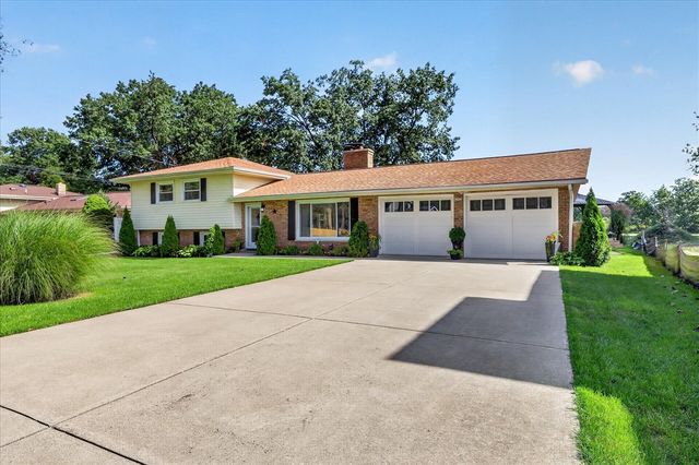 12937 Bayview Drive, Vicksburg, MI 49097
