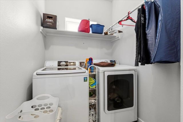 209 Iva LN, Bastrop, TX 78602