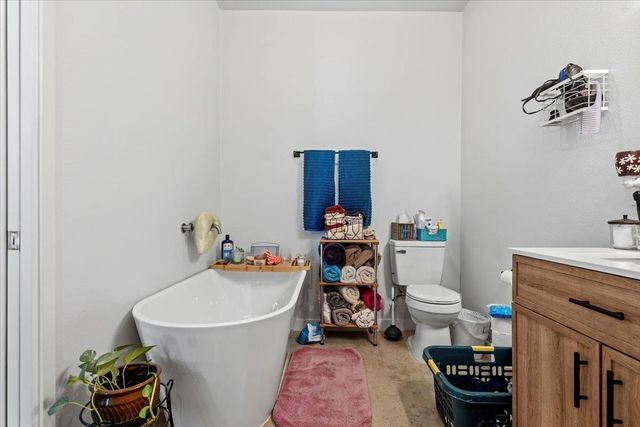 209 Iva LN, Bastrop, TX 78602