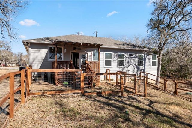 209 Iva LN, Bastrop, TX 78602