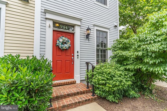 944 N COLUMBUS ST, Alexandria, VA 22314